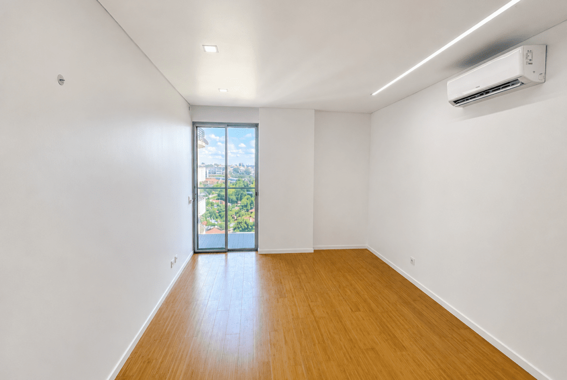 Apartamento TP4 de Luxo no Condomínio Zen – Avenida Marginal