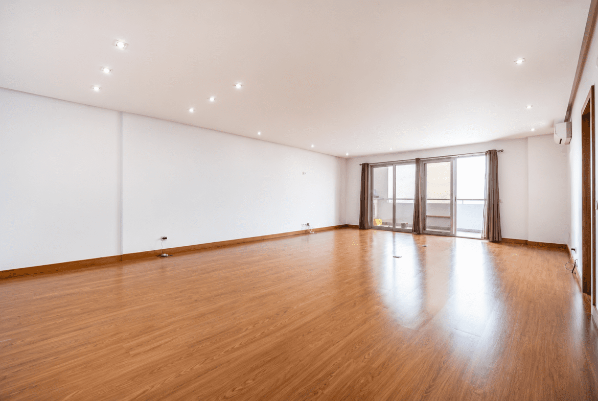 Apartamento T3 de Luxo para Arrendamento no Condomínio Imoinveste | Vista Mar | Maputo