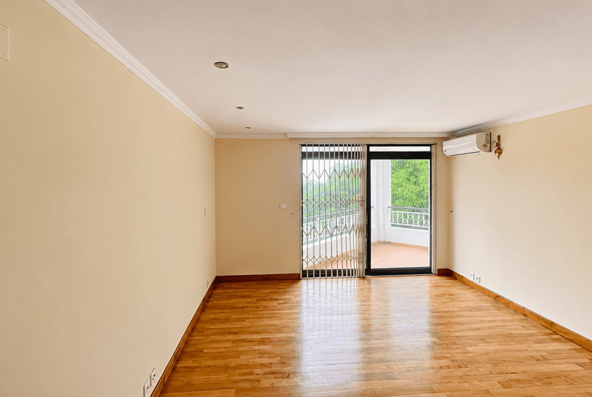 Apartamento TP4 Duplex Exclusivo em Condomínio Privado