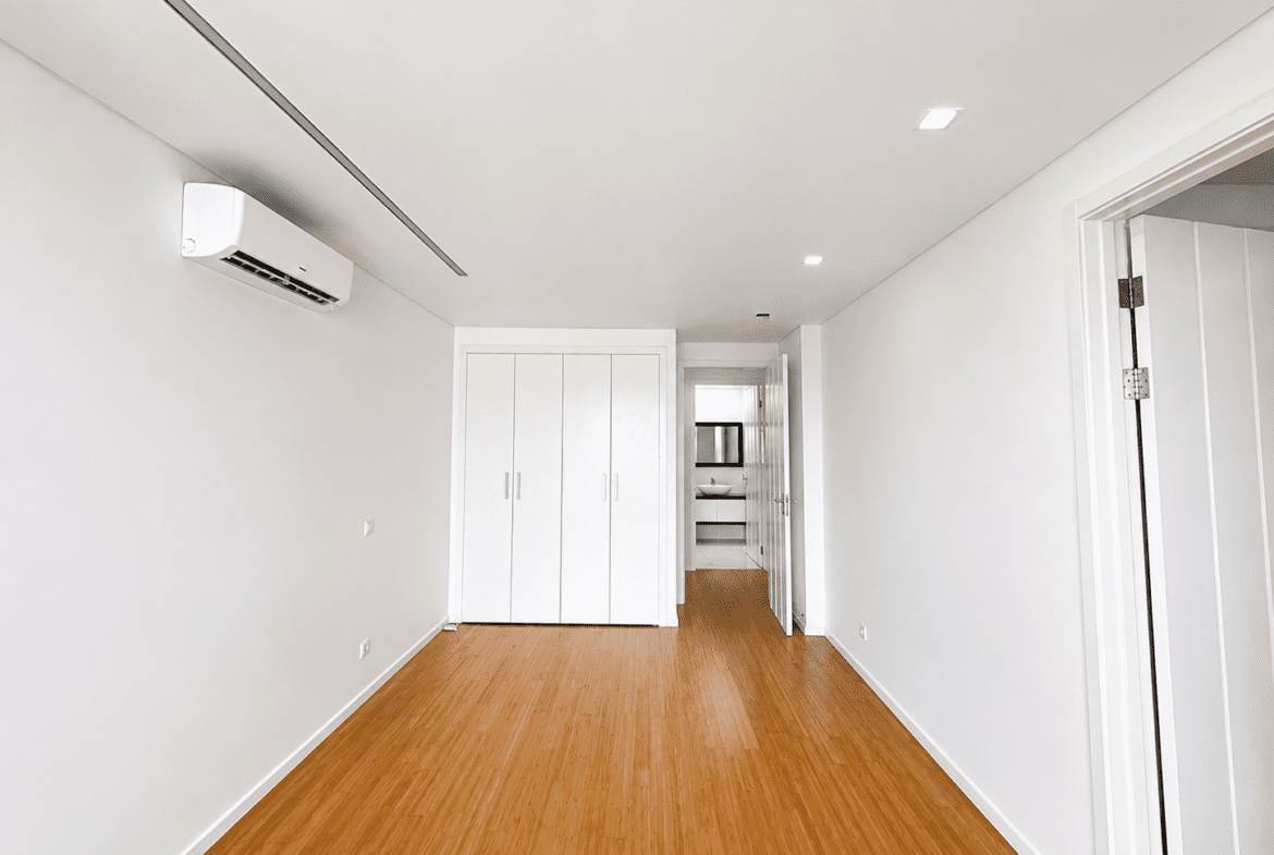 Apartamento TP4 de Luxo no Condomínio Zen – Avenida Marginal