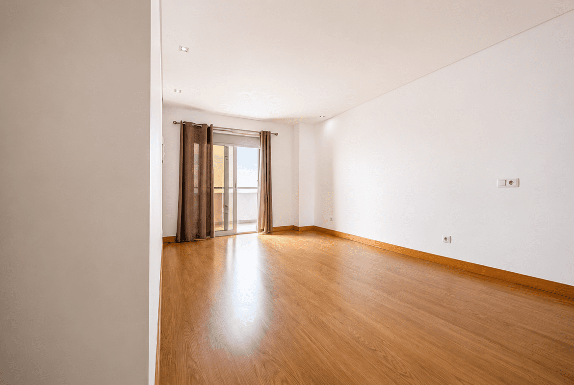 Apartamento T3 de Luxo para Arrendamento no Condomínio Imoinveste | Vista Mar | Maputo