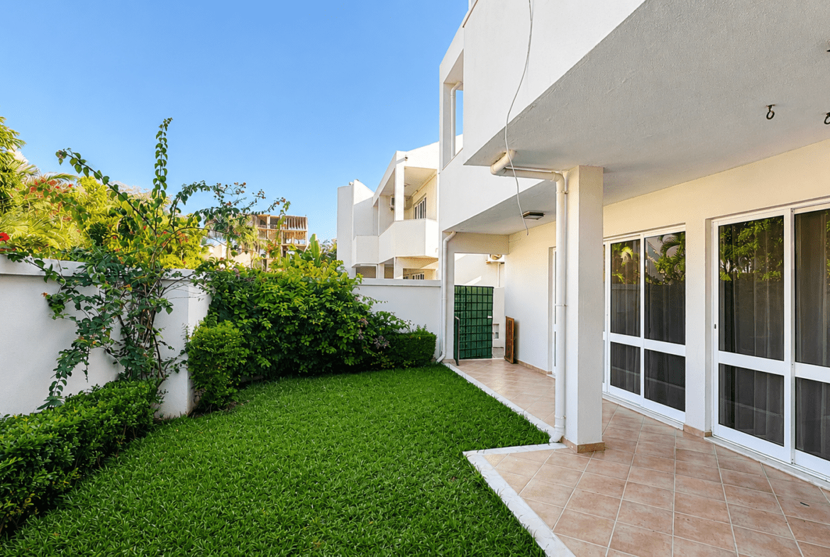 Moradia T4 de Luxo no Condomínio Aisha Garden – Triunfo