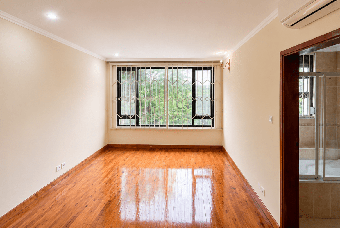 Apartamento TP4 Duplex Exclusivo em Condomínio Privado