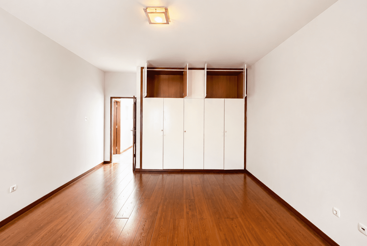 Moradia T4 de Luxo no Condomínio Aisha Garden – Triunfo