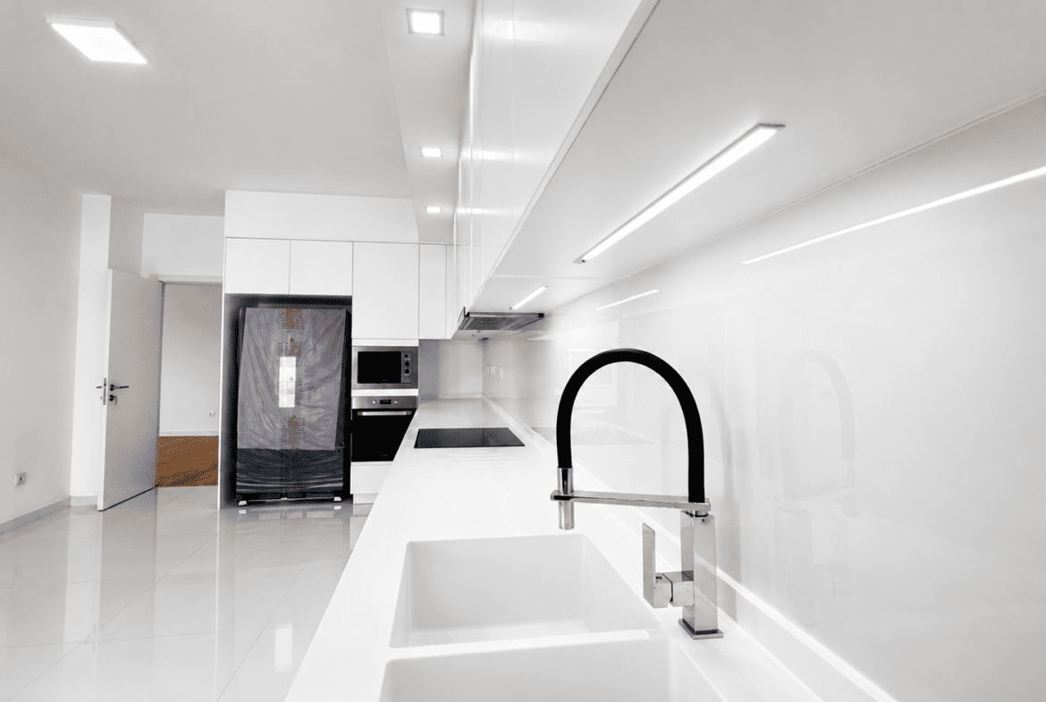 Apartamento T3 de Luxo para Arrendamento no Condomínio New Life, Maputo
