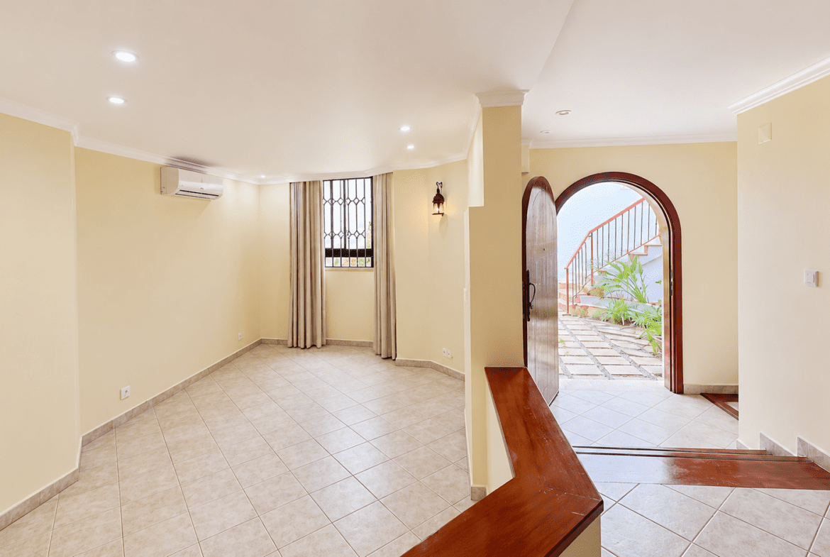Apartamento TP4 Duplex Exclusivo em Condomínio Privado