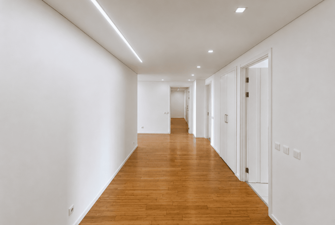 Apartamento TP4 de Luxo no Condomínio Zen – Avenida Marginal