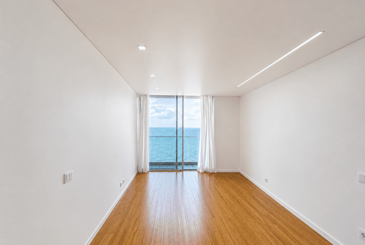 Apartamento TP4 de Luxo no Condomínio Zen – Avenida Marginal