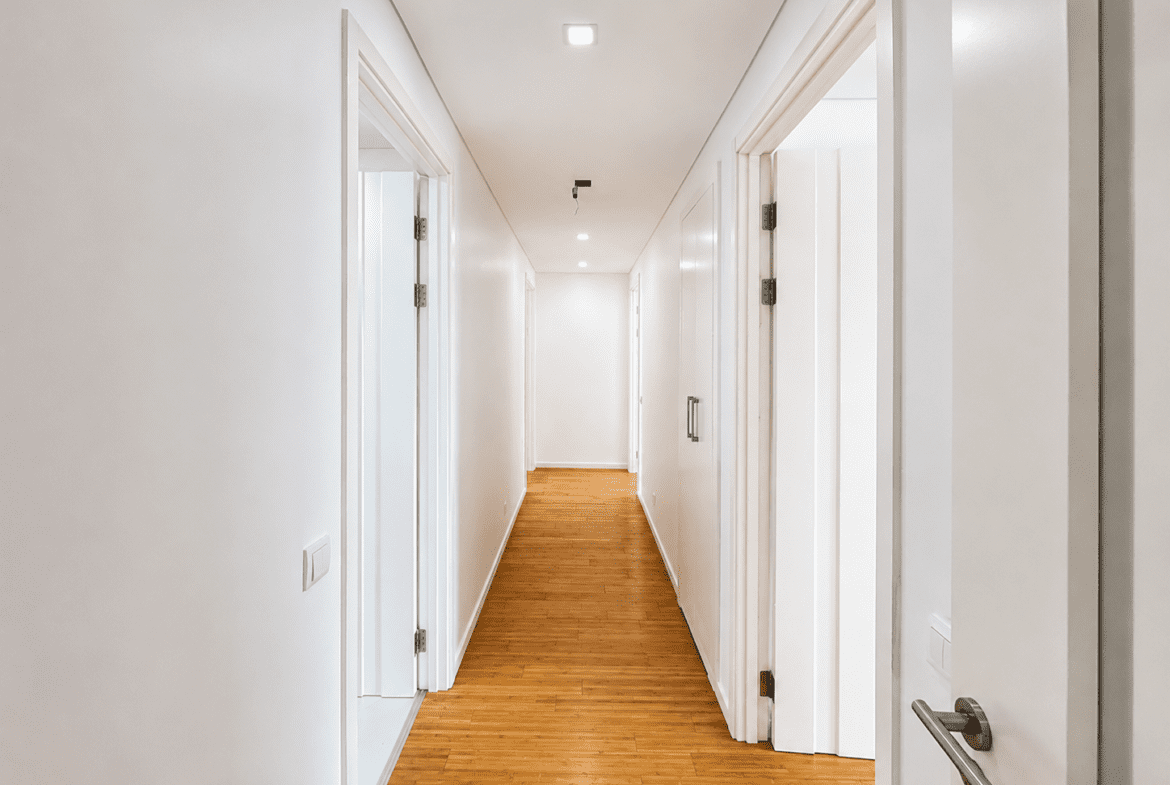 Apartamento TP4 de Luxo no Condomínio Zen – Avenida Marginal