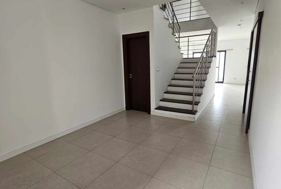 Moradia Super Luxuosa T5 na Sommerschield II