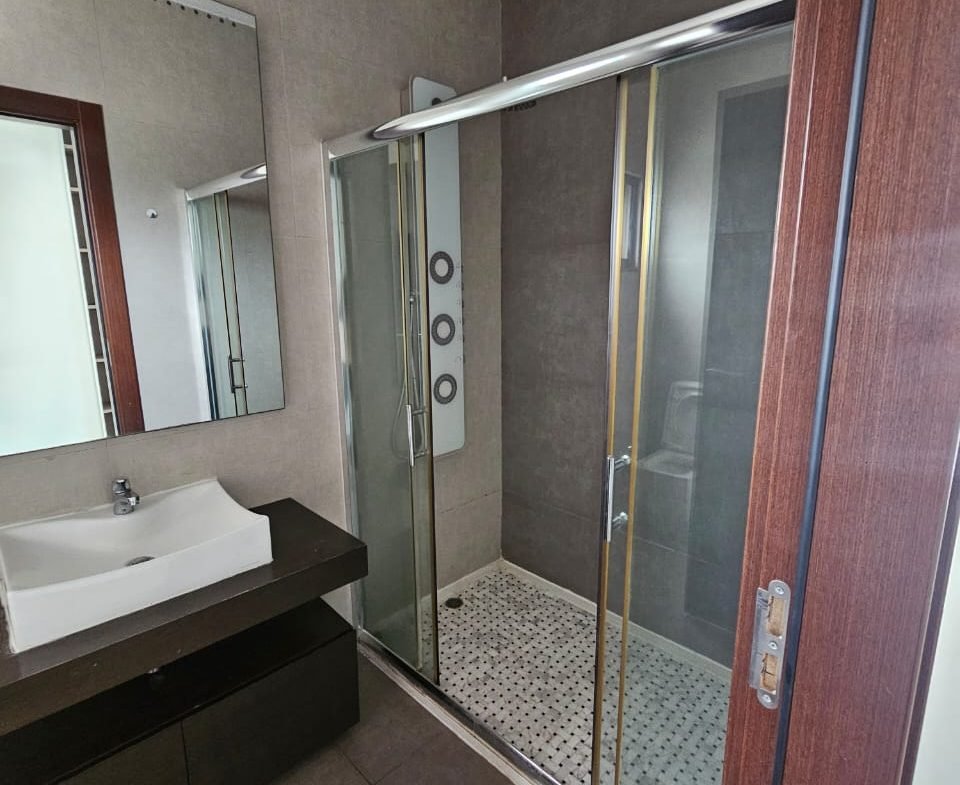 Moradia Super Luxuosa T5 na Sommerschield II