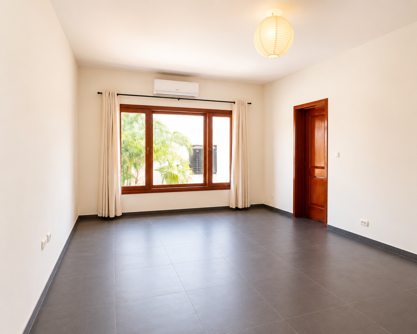3-Bedroom House with Swimming Pool for Rent in Triunfo