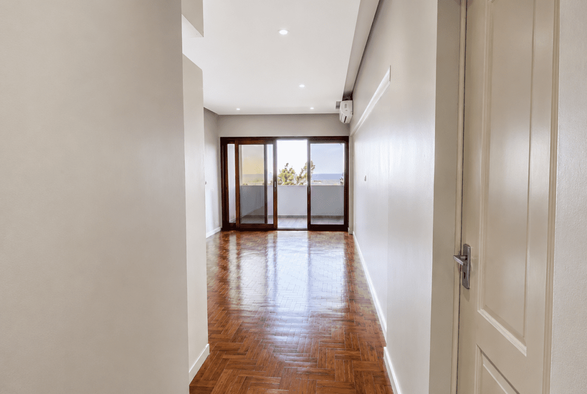 Apartamento T3 com Vista Mar para Arrendamento na Julius Nyerere