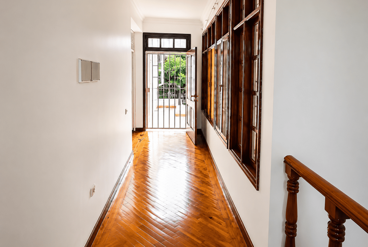 Moradia T4 de Luxo com Piscina para Arrendamento em Sommerschield II, Maputo