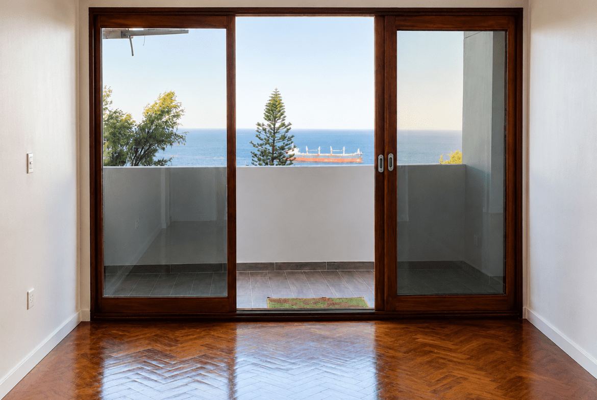 Apartamento T3 com Vista Mar para Arrendamento na Julius Nyerere