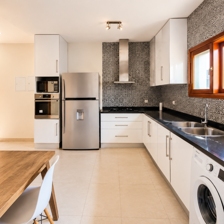 Moradia T3 com Piscina para Arrendamento em Triunfo