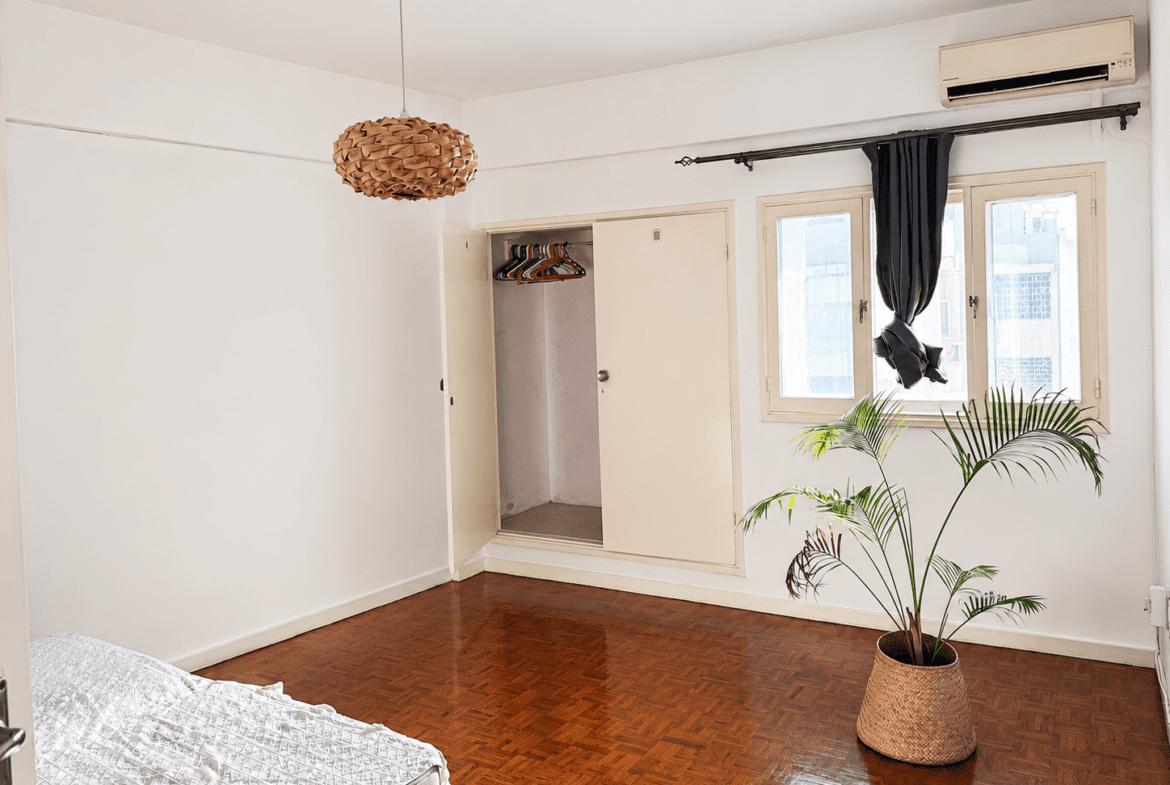 Arrenda-se Apartamento T3 na Avenida Julius Nyerere | Último Andar com Varanda | 80.000 MZN