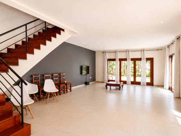 Moradia T3 com Piscina para Arrendamento em Triunfo