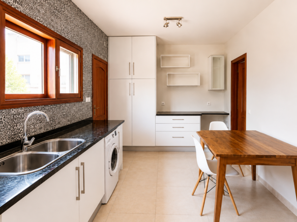 Moradia T3 com Piscina para Arrendamento em Triunfo