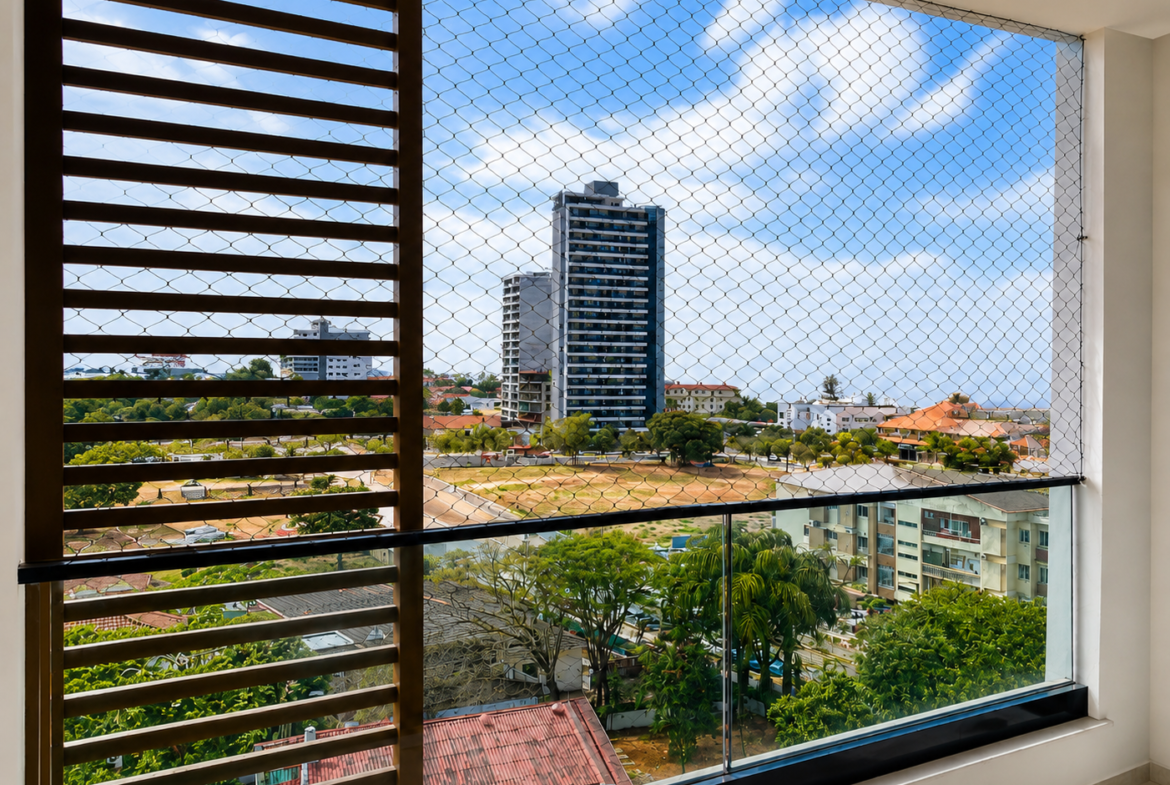 Apartamento T4+1 de Luxo Mobilado com Vista Mar | CERA Residence