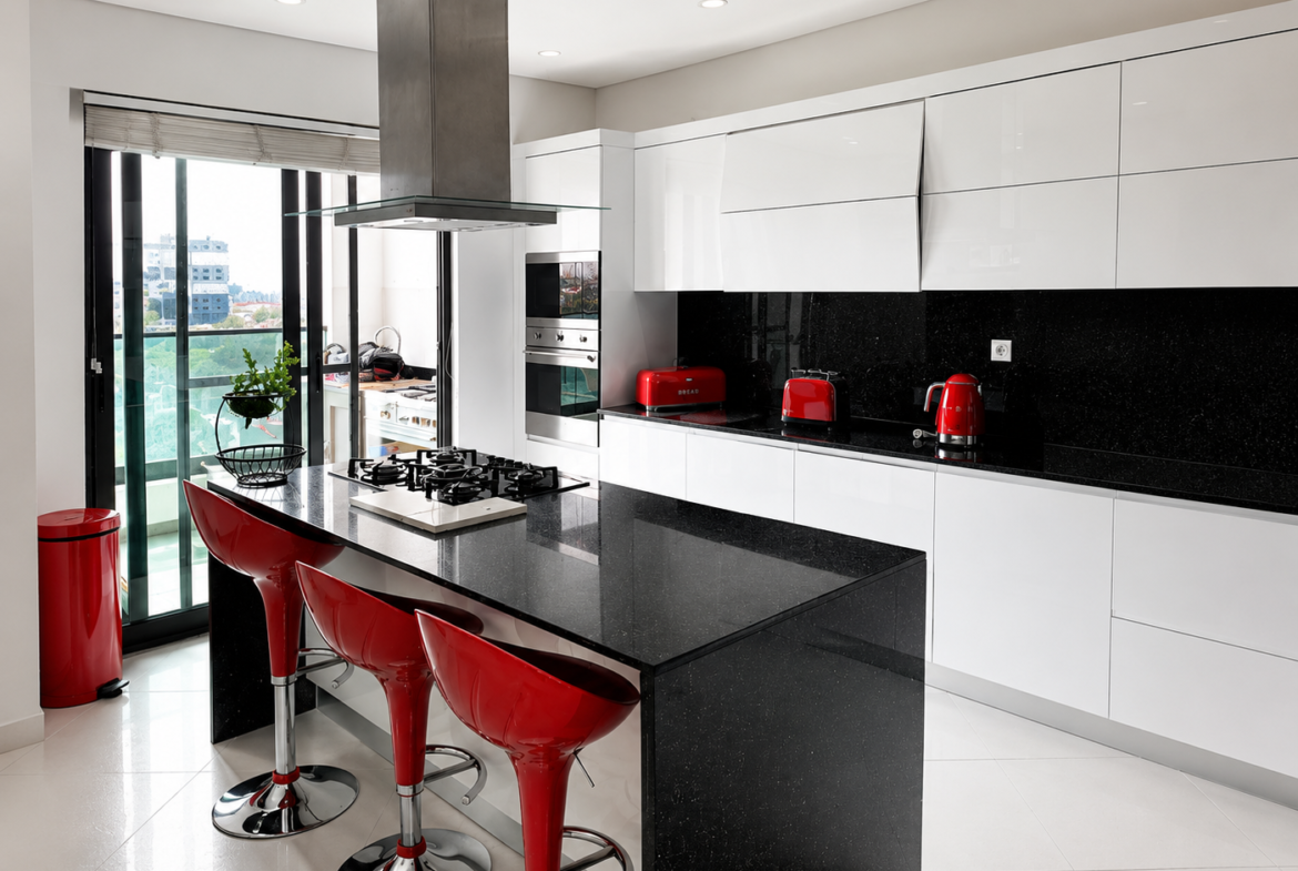 Apartamento T4+1 de Luxo Mobilado com Vista Mar | CERA Residence