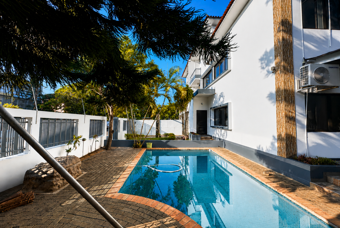 NOBLE BUSINESS CENTER | Escritórios Mobilados para Arrendamento em Sommerschield I, Maputo