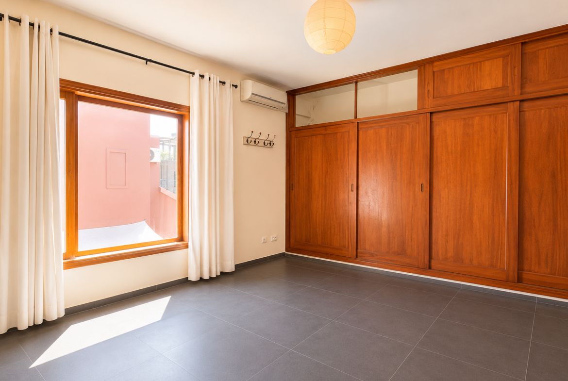 Moradia T3 com Piscina para Arrendamento em Triunfo