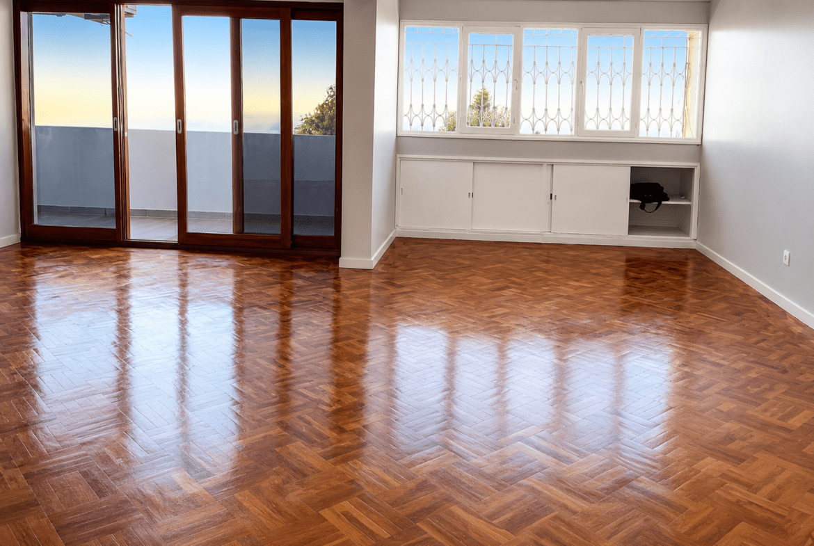 Apartamento T3 com Vista Mar para Arrendamento na Julius Nyerere