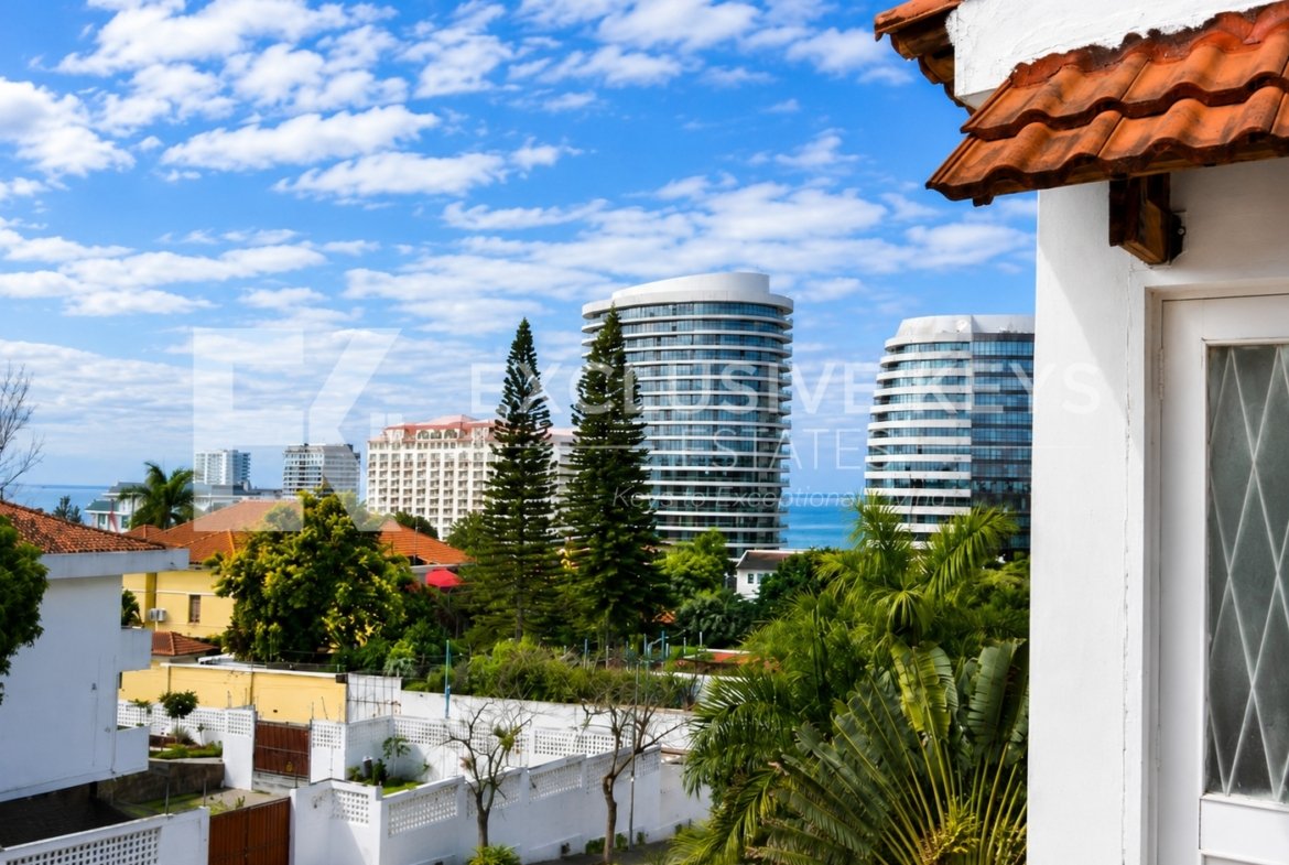 Moradia TP5 para Arrendamento em Sommerchield, Maputo | Ideal para Habitação ou Escritório