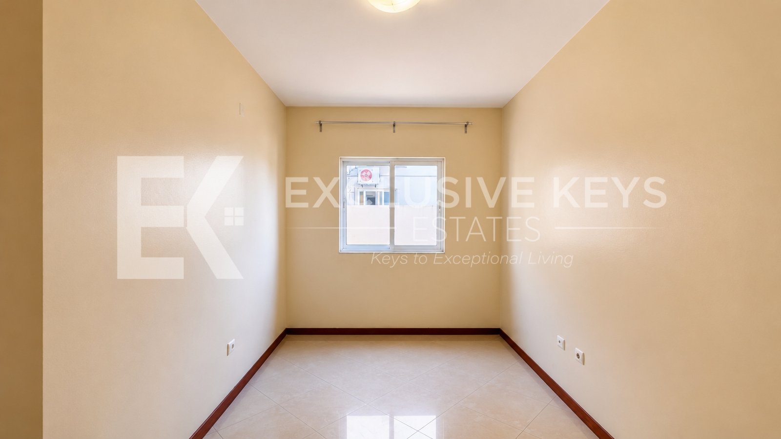 4-Bedroom House for Sale | Aisha Garden Condominium | MaputoPrice: MZN 24,000,000