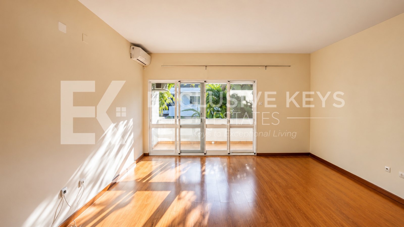 4-Bedroom House for Sale | Aisha Garden Condominium | MaputoPrice: MZN 24,000,000