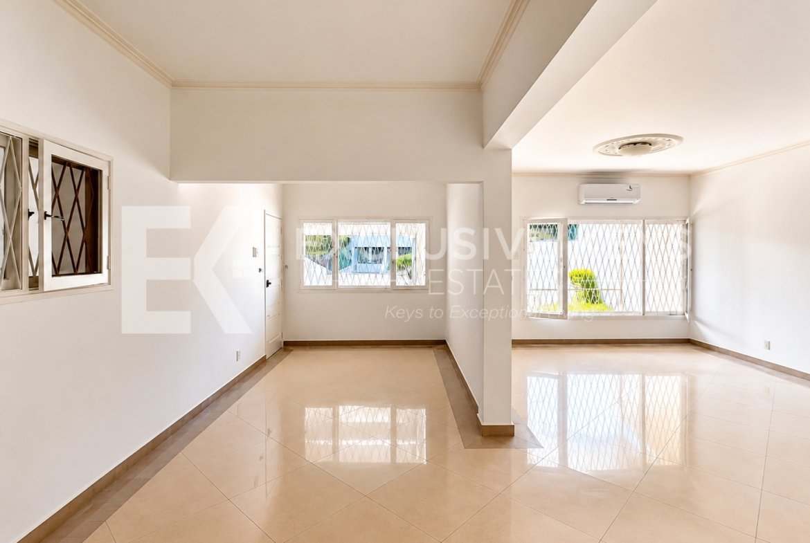 Moradia TP5 para Arrendamento em Sommerchield, Maputo | Ideal para Habitação ou Escritório