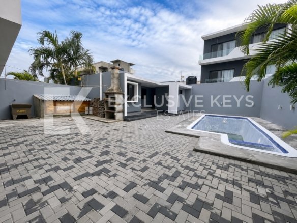 Moradia T6+1 de Luxo à Venda | Triunfo NovoPreço: 38.000.000 MZN