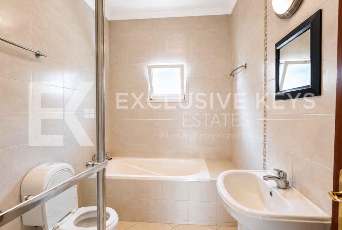 Moradia T4 à Venda | Condomínio Aisha Garden | Maputo Preço: 24.000.000 MZN
