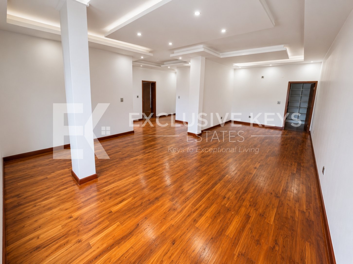 Moradia T6+1 de Luxo à Venda | Triunfo NovoPreço: 38.000.000 MZN