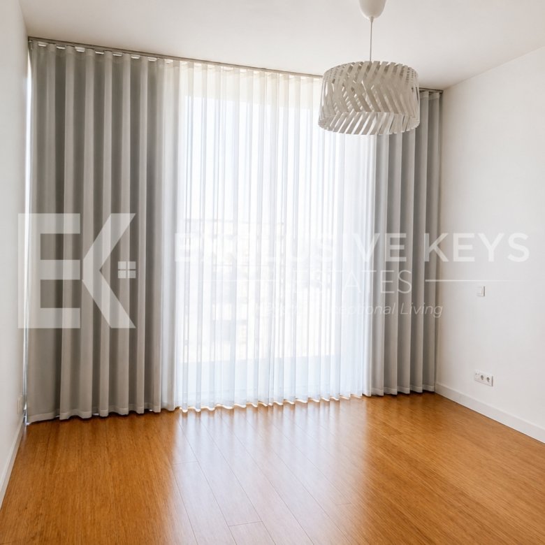 Apartamento T3 Mobilado para Arrendamento | Condomínio Platinum | Polana, Maputo