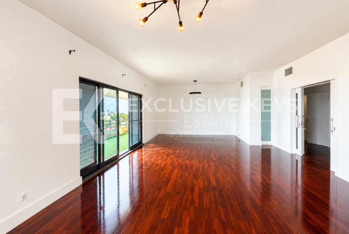 ARRENDA-SE | APARTAMENTO T3 DE LUXO COM 260 m² E VISTA MAR NO CONDOMÍNIO POLANA SHOPPING | POLANA, MAPUTO