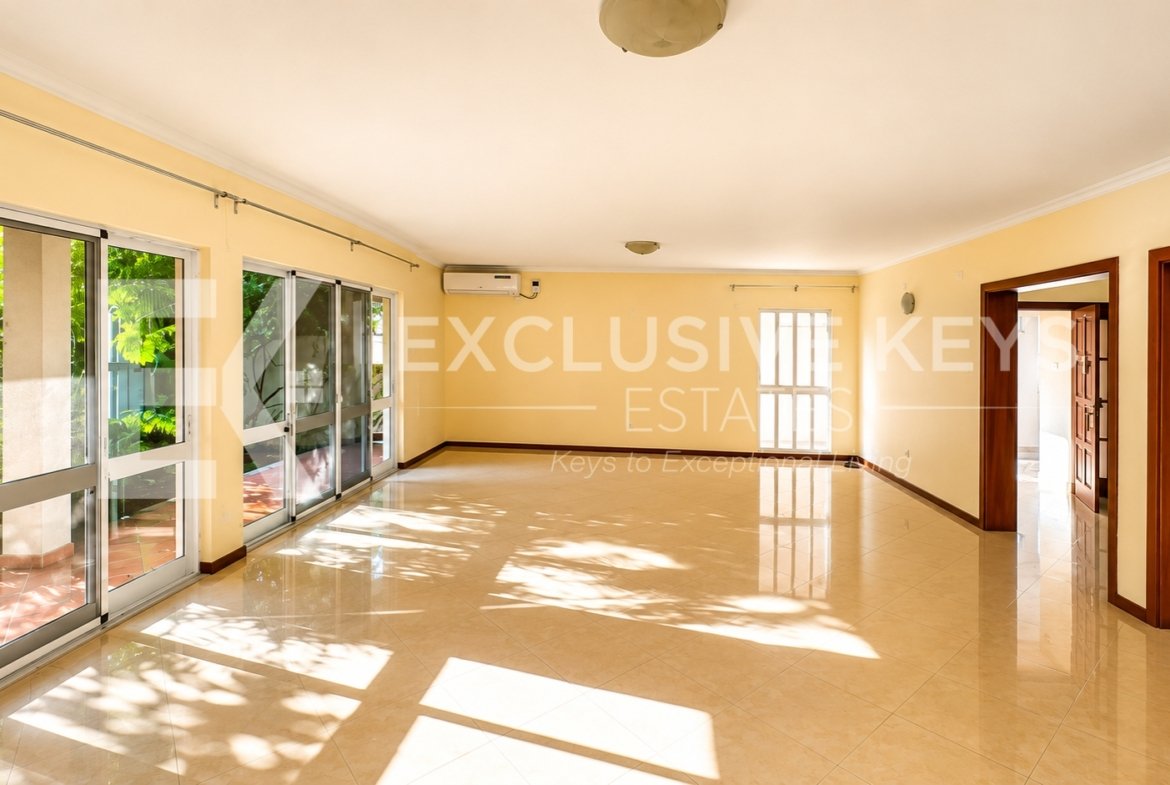 Moradia T4 à Venda | Condomínio Aisha Garden | Maputo Preço: 24.000.000 MZN