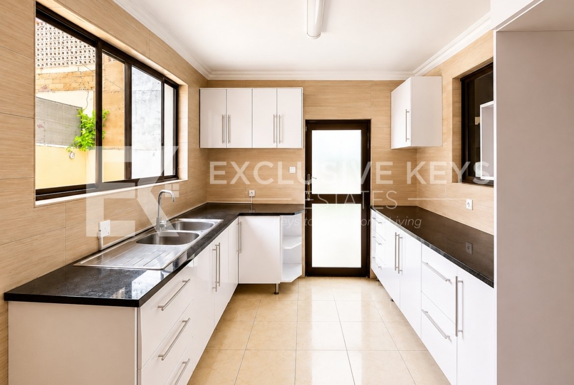 Moradia TP3 à Venda no Condomínio Adil, Triunfo – Maputo | 18.000.000 MZN