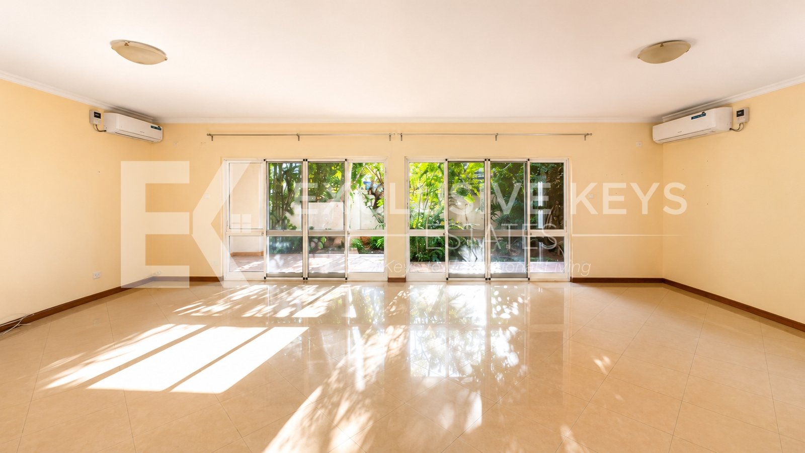 4-Bedroom House for Sale | Aisha Garden Condominium | MaputoPrice: MZN 24,000,000