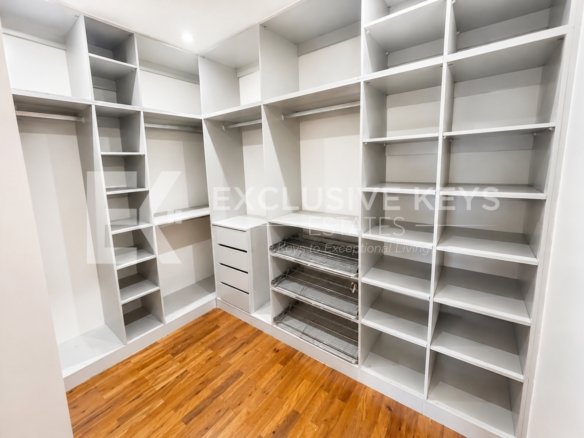 Moradia T6+1 de Luxo à Venda | Triunfo NovoPreço: 38.000.000 MZN