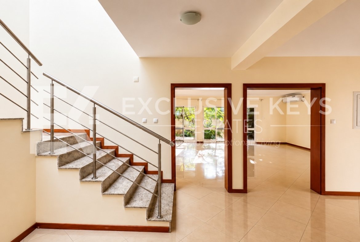 Moradia T4 à Venda | Condomínio Aisha Garden | Maputo Preço: 24.000.000 MZN