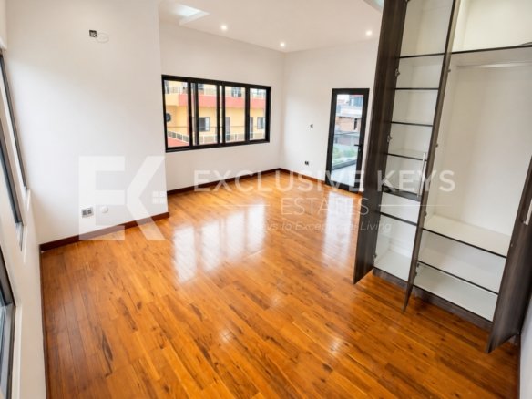 Moradia T6+1 de Luxo à Venda | Triunfo NovoPreço: 38.000.000 MZN