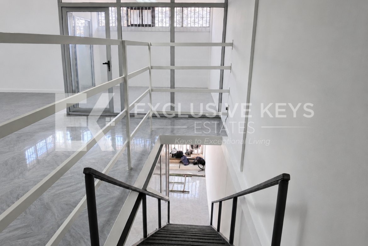 ARRENDA-SE | LOJA COM 240 m² NO ALTO MAÉ | 320.000 MZN/MÊS