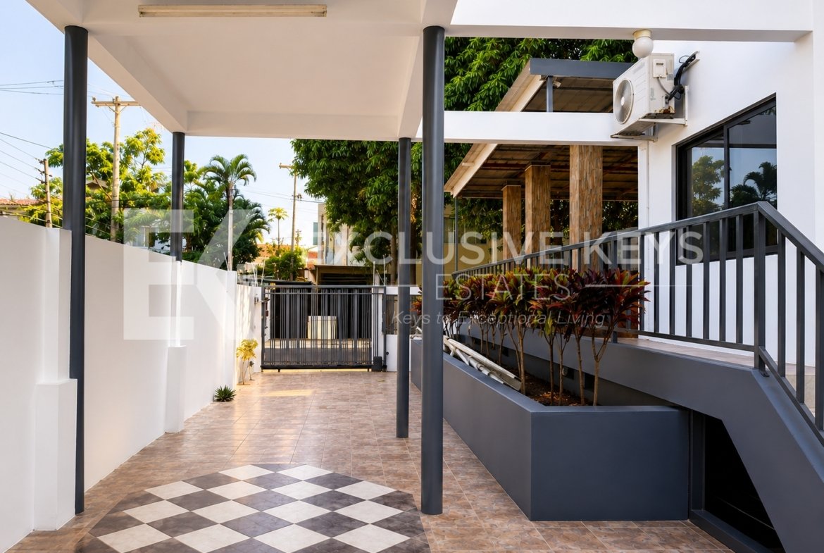 NOBLE BUSINESS CENTER | Escritórios Mobilados para Arrendamento em Sommerschield I, Maputo