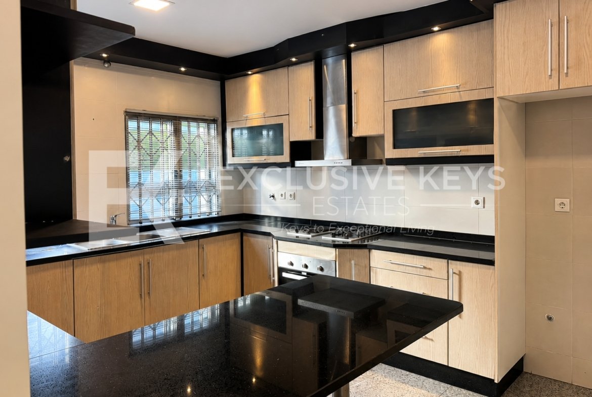 ARRENDA-SE | APARTAMENTO T4 NO CONDOMÍNIO THE PALM | SOMMERSCHIELD II | USD 3.500/MÊS