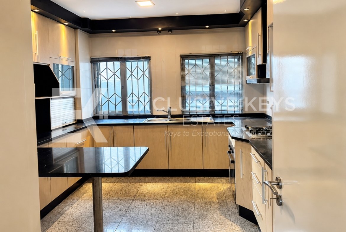 ARRENDA-SE | APARTAMENTO T4 NO CONDOMÍNIO THE PALM | SOMMERSCHIELD II | USD 3.500/MÊS