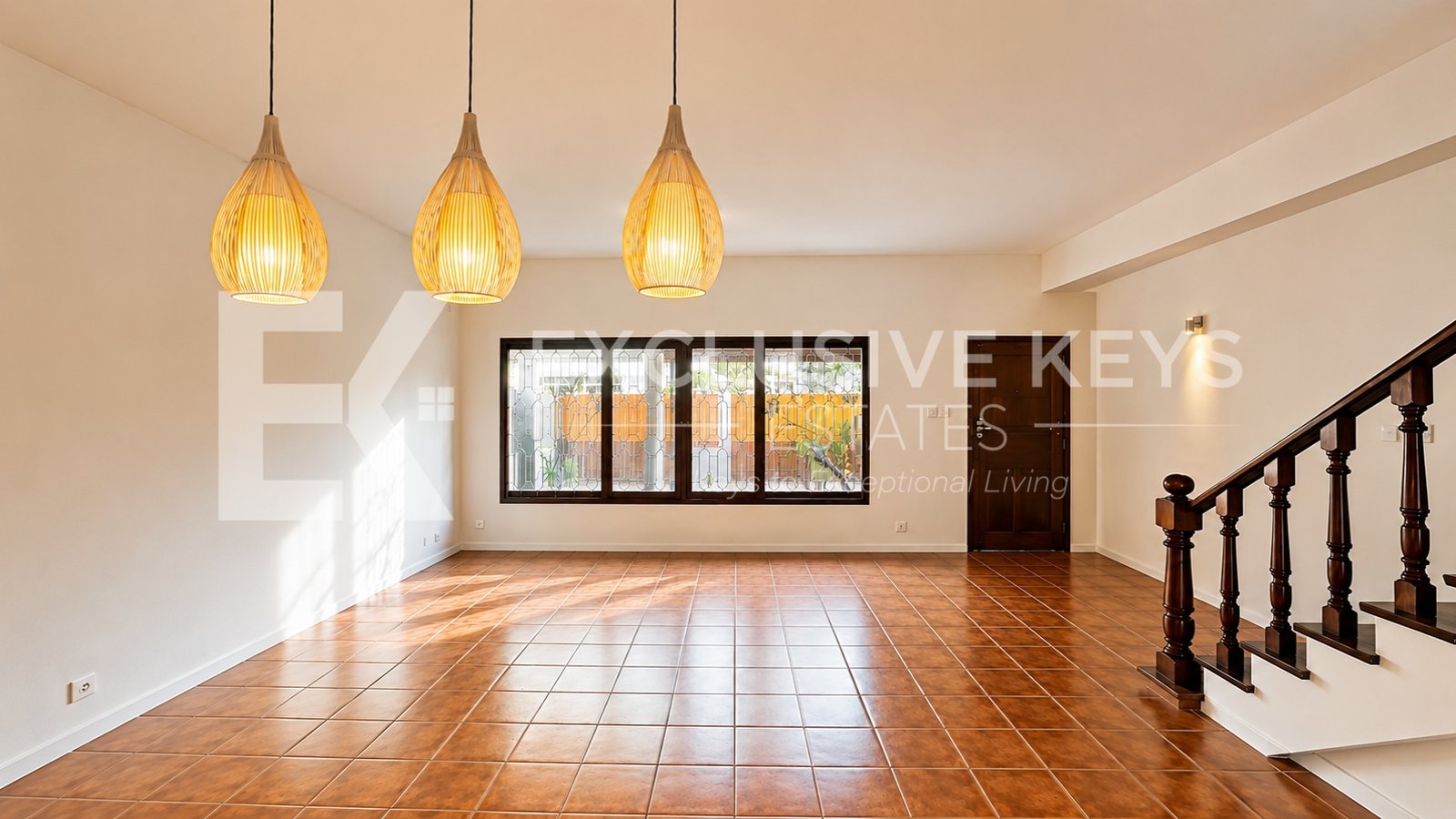 Moradia T4 Moderna para Arrendamento em Sommershield, Maputo