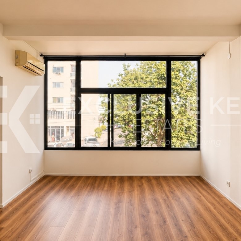 Moradia T4 Moderna para Arrendamento em Sommershield, Maputo