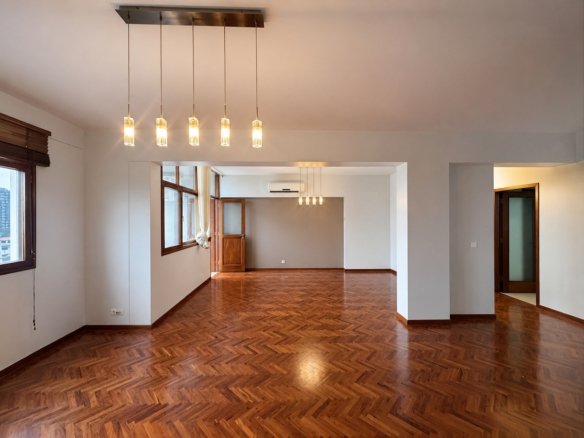 Apartamento T3 para Arrendamento na Avenida Agostinho Neto | 2 Suítes | Polana, Maputo
